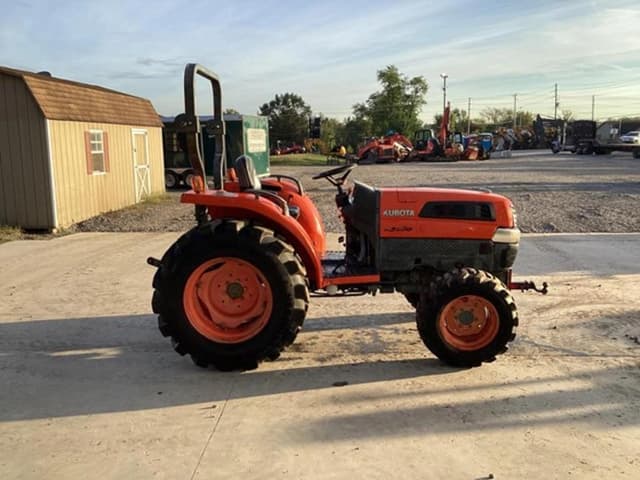 Image of Kubota L3130 equipment image 4