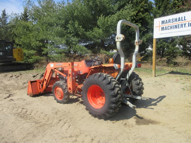 Image of Kubota L3400 equipment image 1