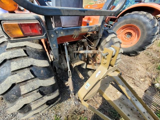 Image of Kubota L5030HST equipment image 3