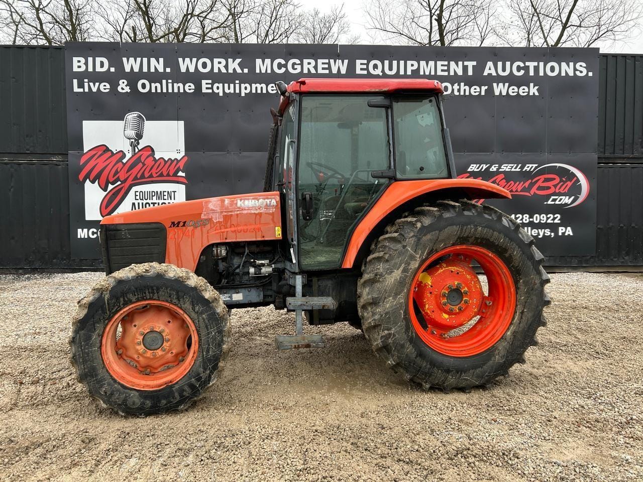 2006 Kubota M105S Equipment Image0