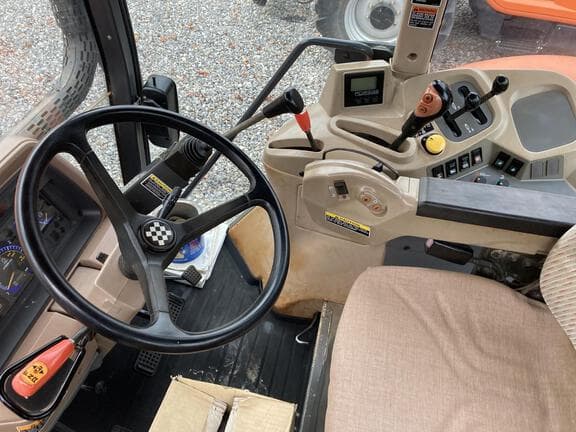 Image of Kubota M125X equipment image 4