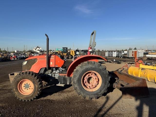Image of Kubota M6040 equipment image 4