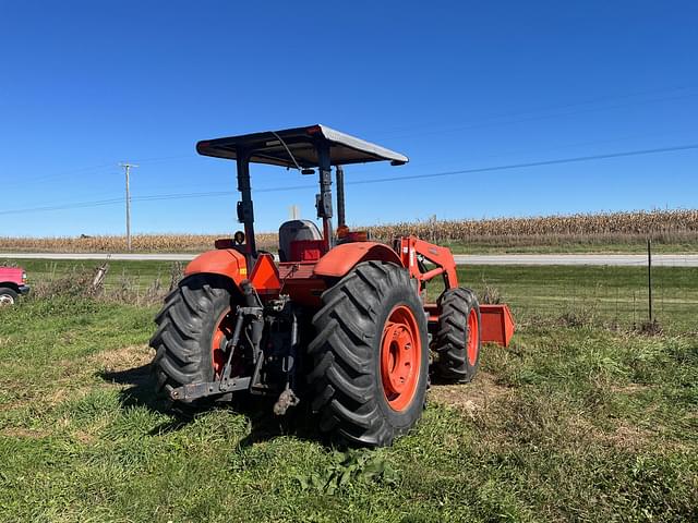 Image of Kubota M9540 equipment image 4