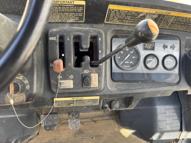 Image of Kubota RTV900 equipment image 2