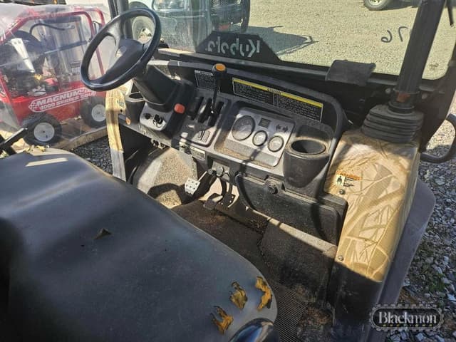 Image of Kubota RTV900 equipment image 3