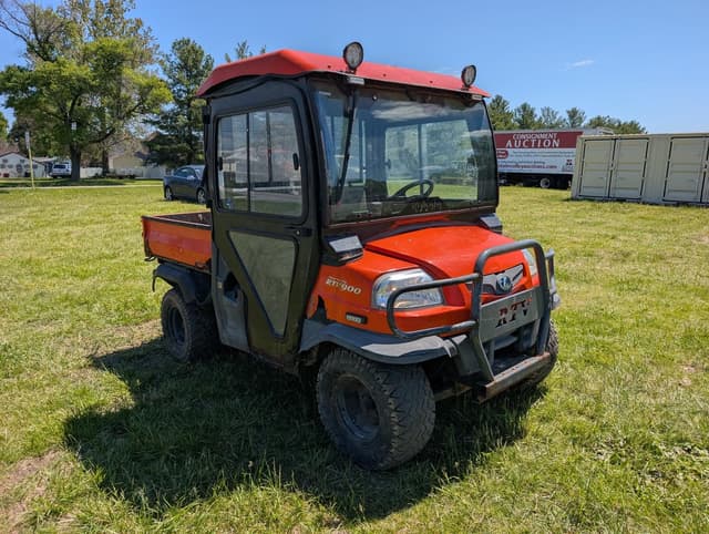 Image of Kubota RTV900 equipment image 2