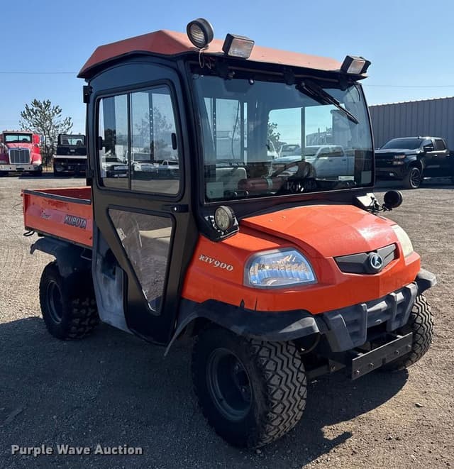 Image of Kubota RTV900 equipment image 2