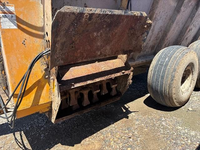 Image of Kuhn Knight 8124 equipment image 4
