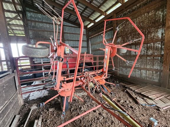 2006 Kuhn GF5202 Equipment Image0