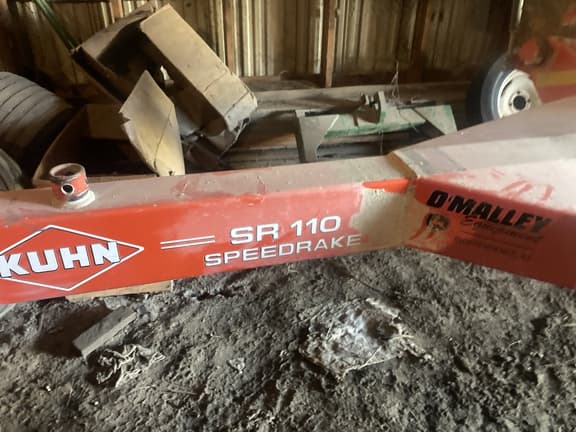 Image of Kuhn SR110 equipment image 4