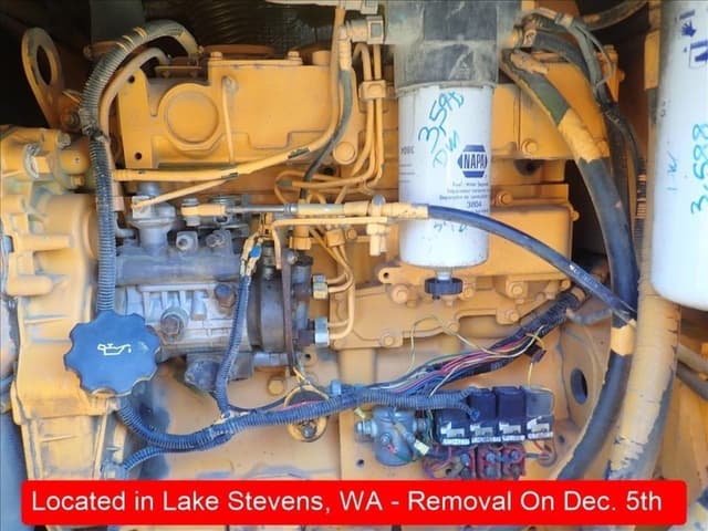 Image of LeeBoy 685B equipment image 4