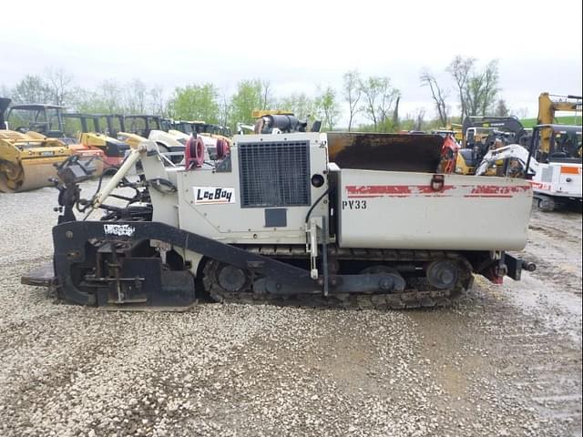Image of LeeBoy L8816T equipment image 2