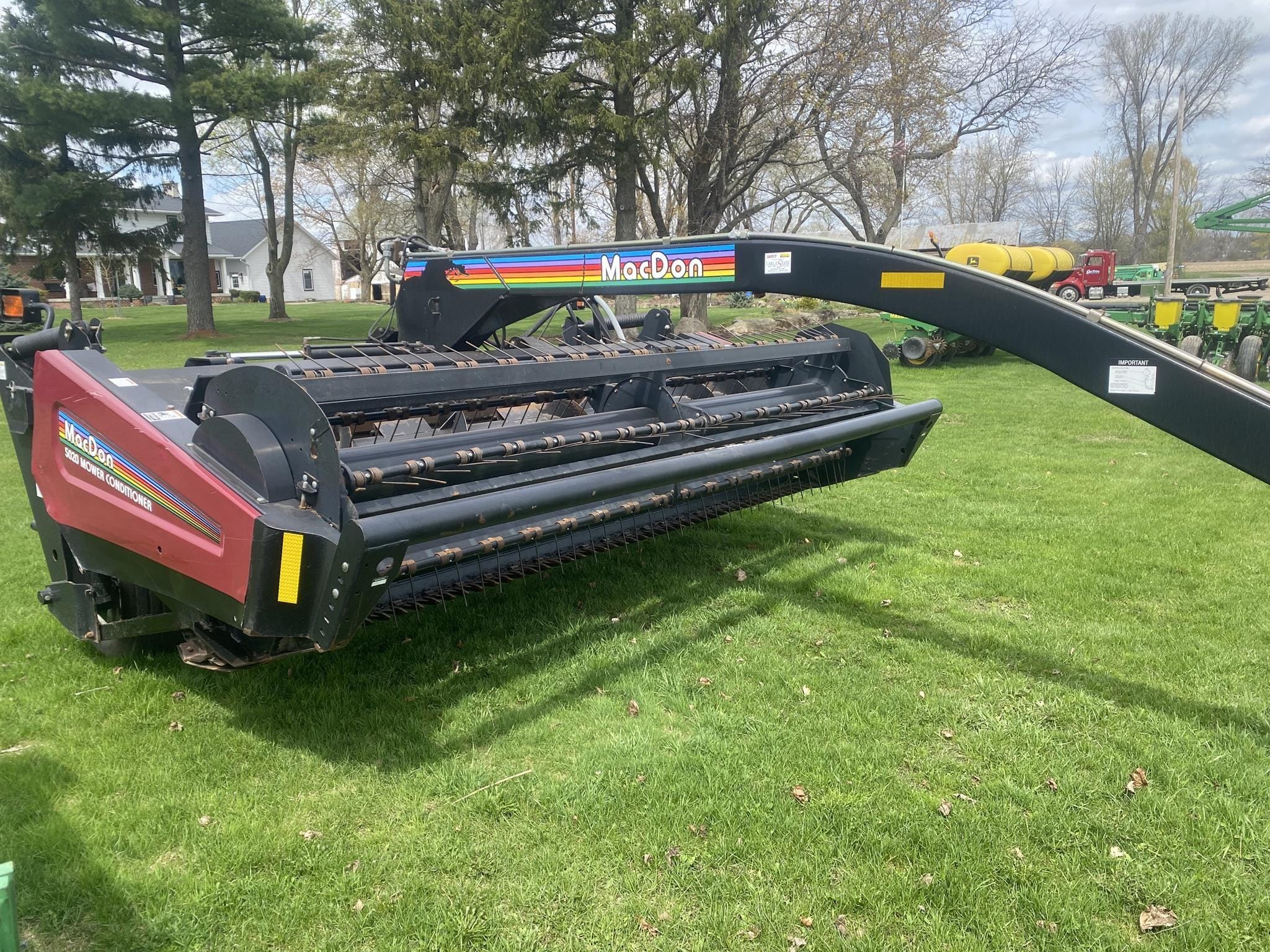 2006 MacDon 5020 Equipment Image0