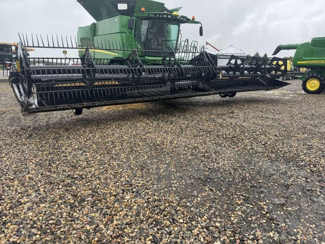 Image of MacDon 974 equipment image 1