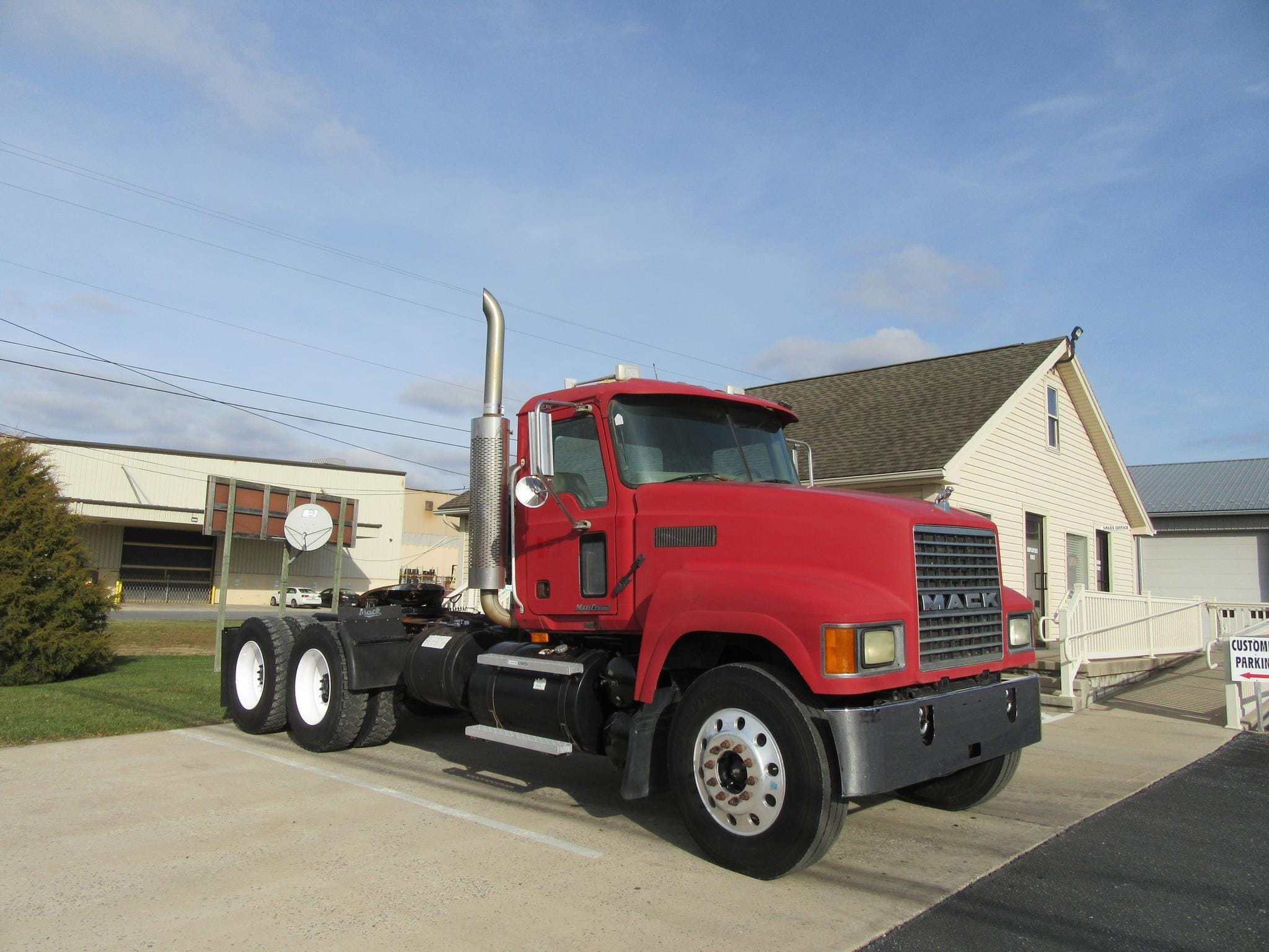 2006 Mack CHN613 Equipment Image0