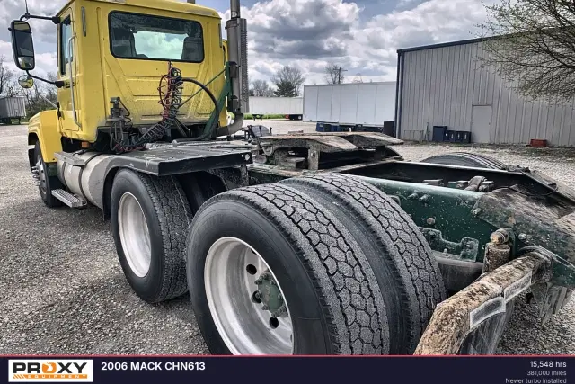 Image of Mack CHN613 equipment image 3