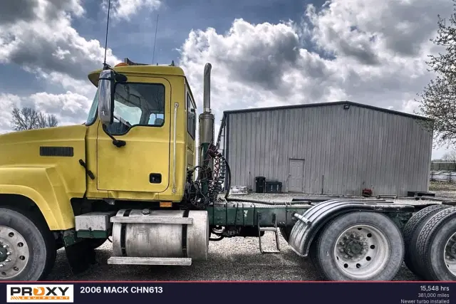 Image of Mack CHN613 equipment image 1