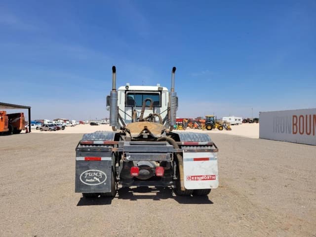 Image of Mack CHN613 equipment image 3