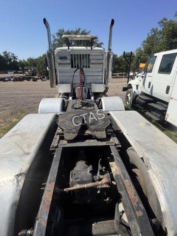Image of Mack CL733 equipment image 4
