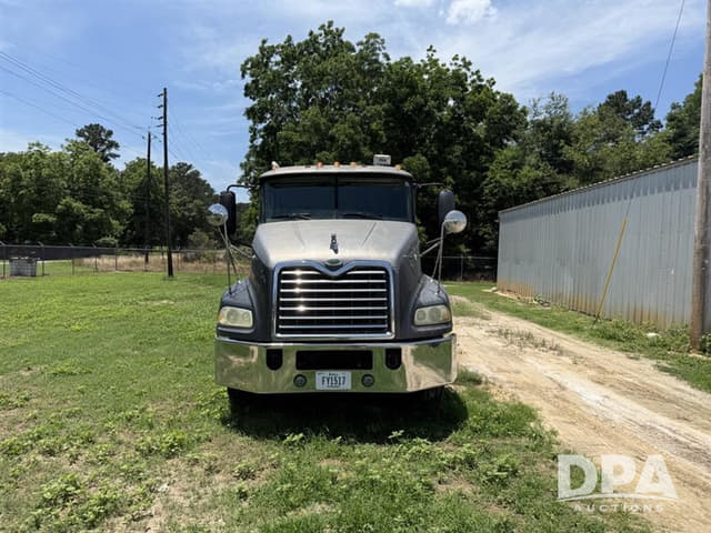 Image of Mack CXN613 equipment image 1