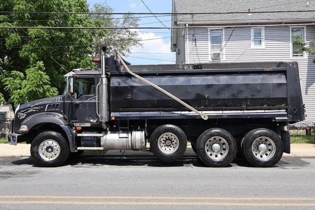 Image of Mack CT713 equipment image 3