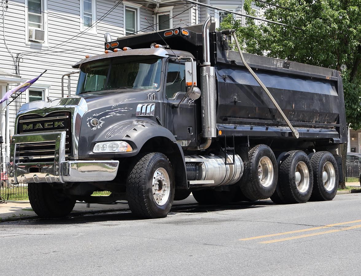 2006 Mack CT713 Equipment Image0