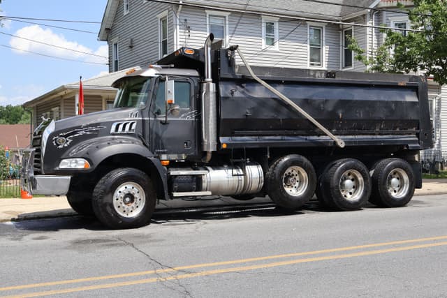 Image of Mack CT713 equipment image 2