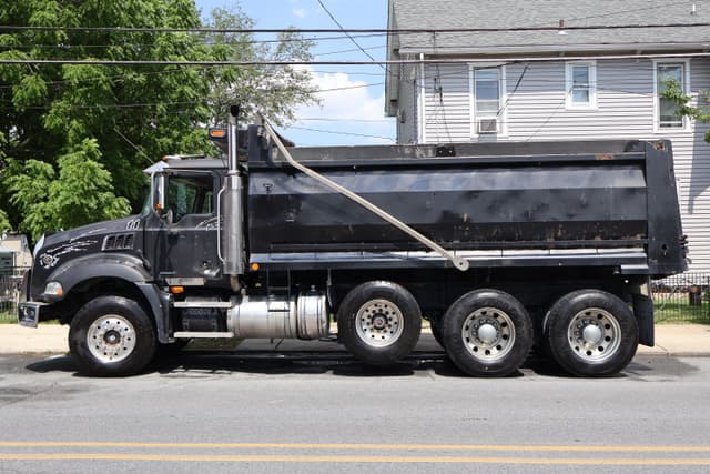 Image of Mack CT713 equipment image 3