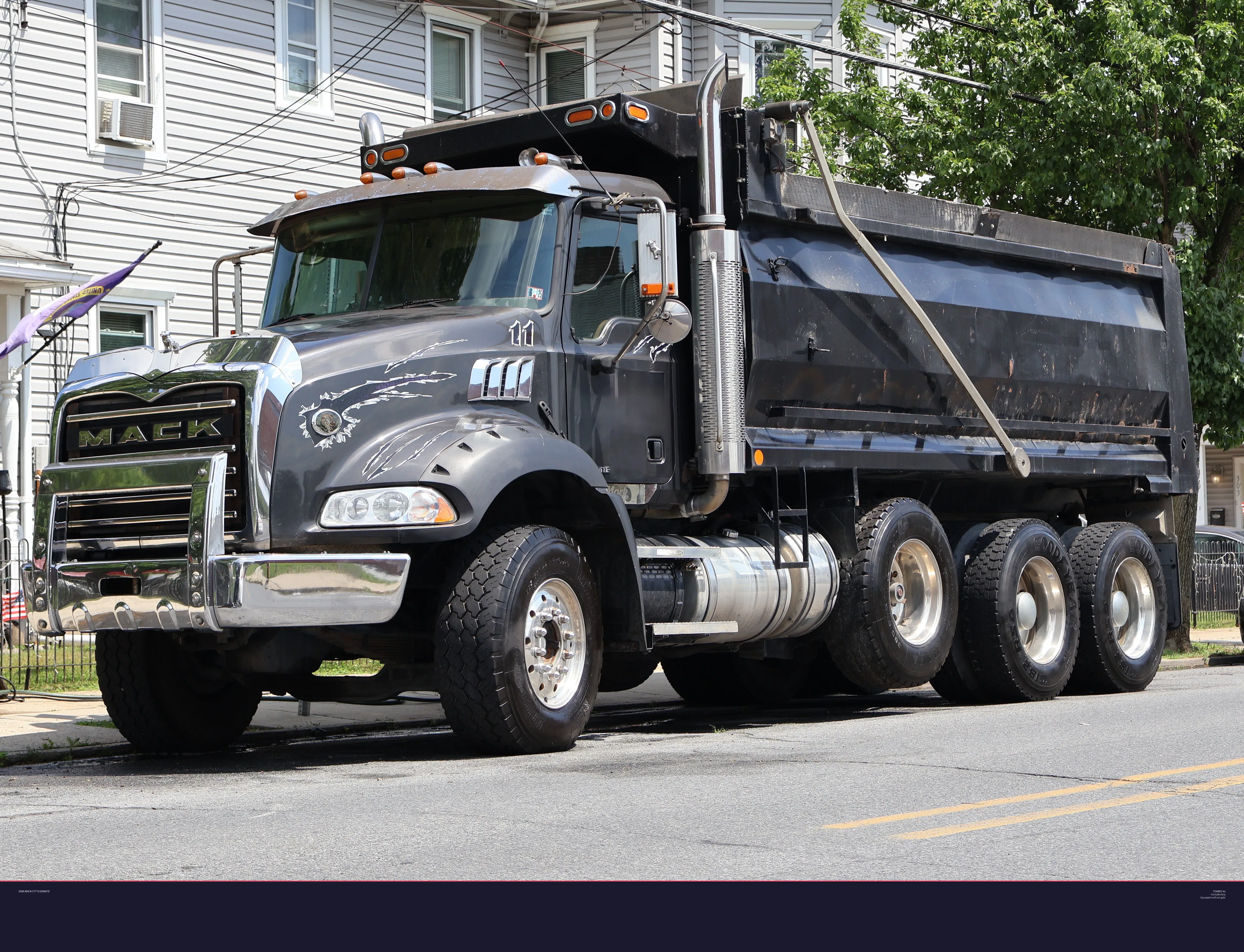 2006 Mack CT713 Equipment Image0