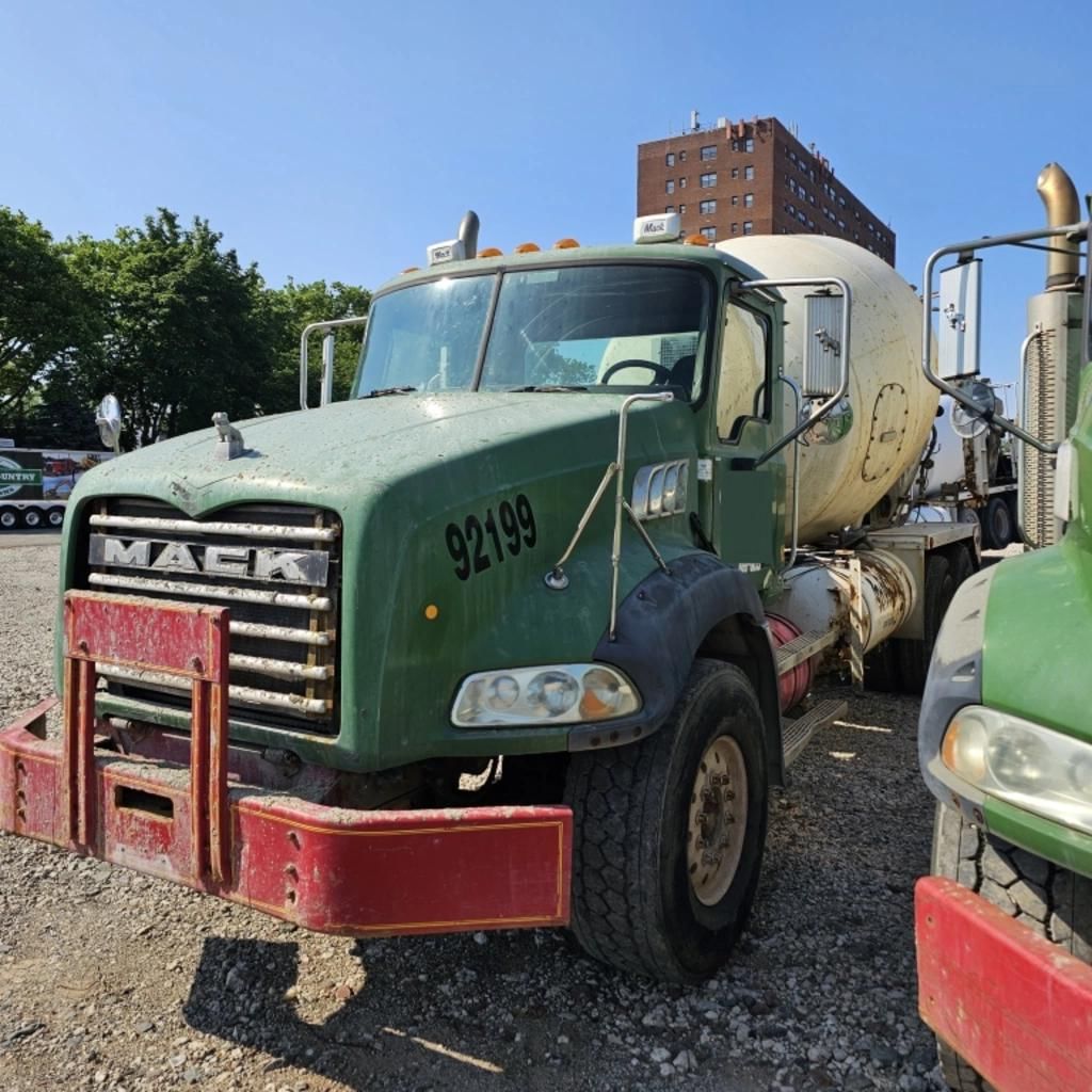 Main image Mack CT713