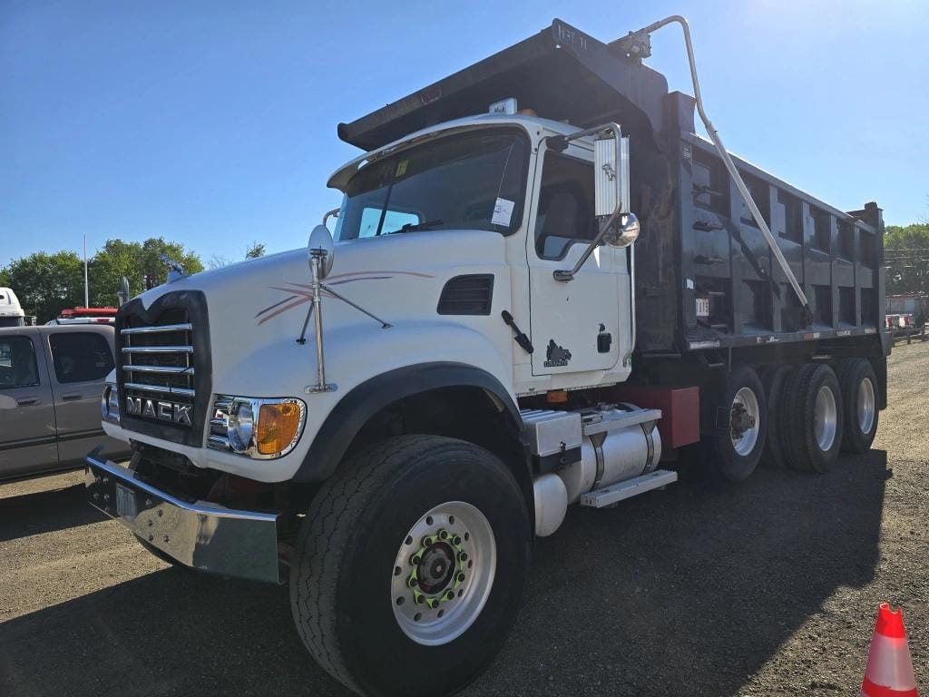2006 Mack Granite CV713 Equipment Image0