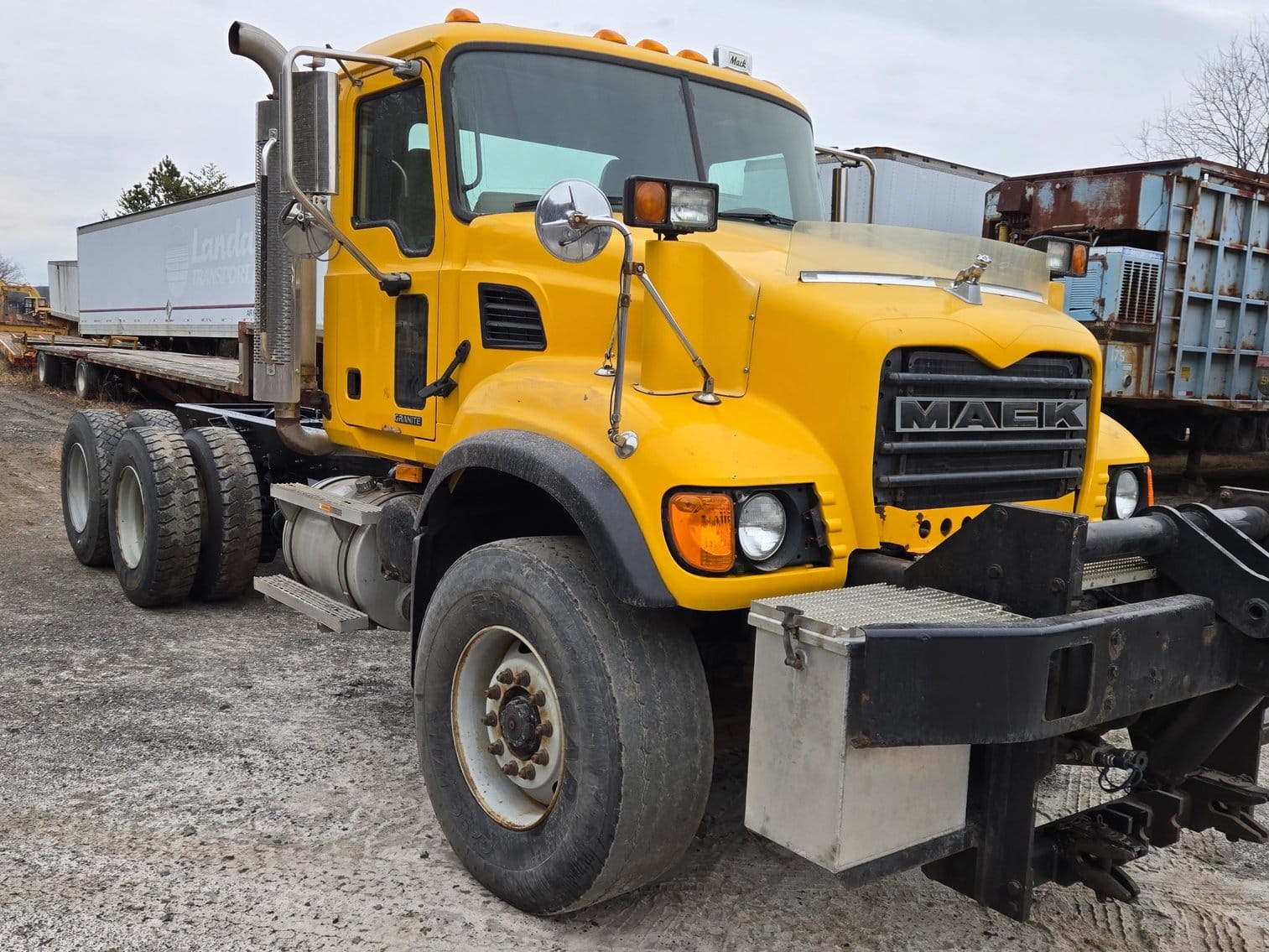 2006 Mack CV713 Equipment Image0