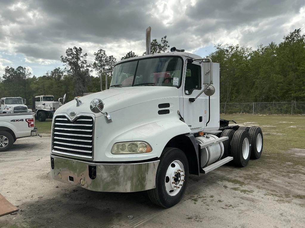 2006 Mack CXN  Equipment Image0