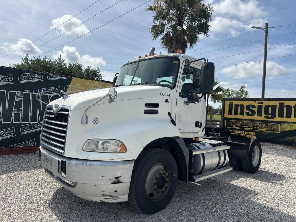 2006 Mack CXN612 Equipment Image0