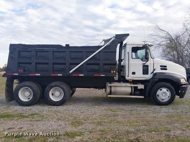 Image of Mack CXN612 equipment image 3