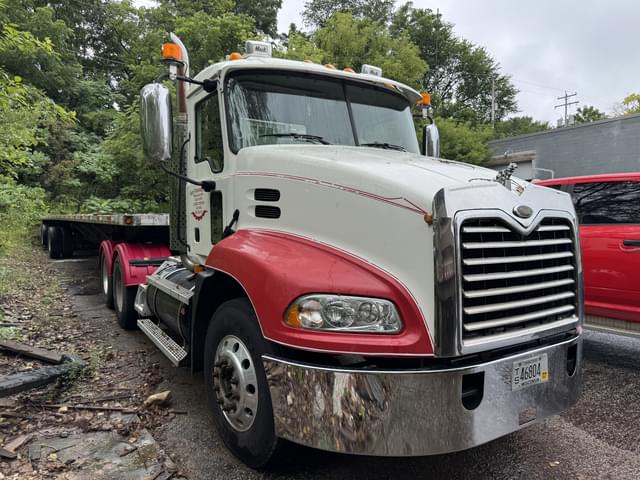 Image of Mack CXN613 equipment image 2