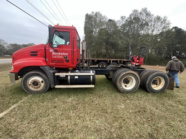 Image of Mack CXN613 equipment image 3