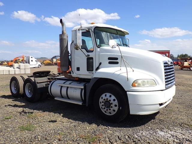 Image of Mack CXN613 equipment image 1
