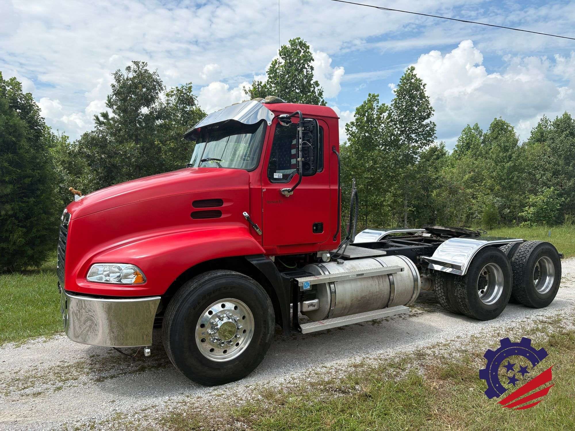 2006 Mack CXN613 Equipment Image0