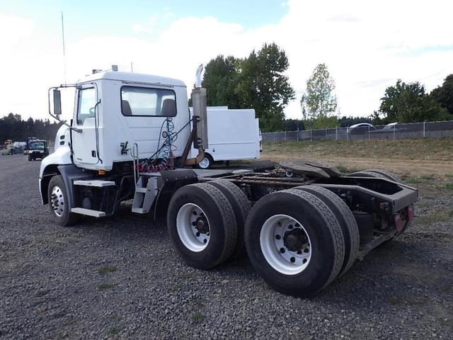 Image of Mack CXN613 equipment image 3