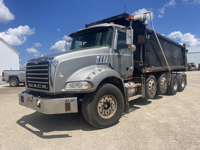 Image of Mack CT713 equipment image 1