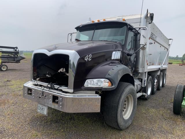 Image of Mack CT713 equipment image 1