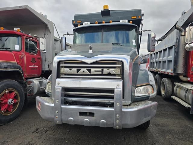 Image of Mack CTP713 equipment image 1