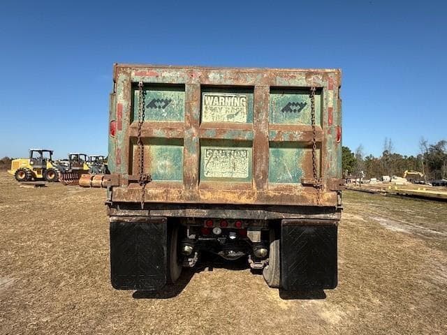 Image of Mack Granite CV713 equipment image 4