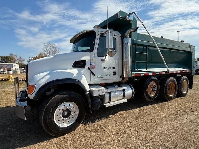 2006 Mack Granite CV713 Equipment Image0