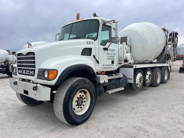 2006 Mack Granite CV713 Equipment Image0
