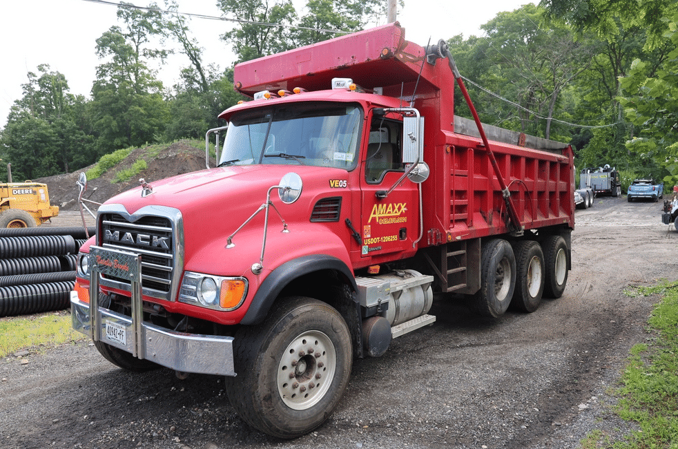 2006 Mack Granite CV713 Equipment Image0