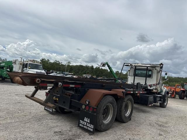 Image of Mack CV713 equipment image 2