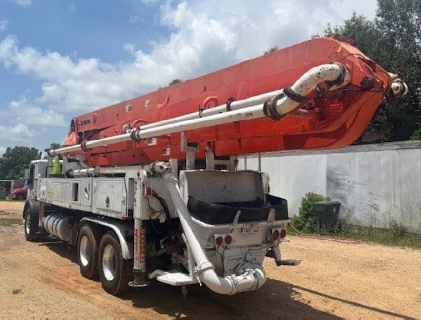 Image of Mack MR688S Image 1