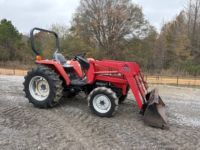 Image of Massey Ferguson 1440V equipment image 4